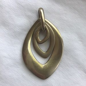 Lia Sophia pendant in matte gold metal